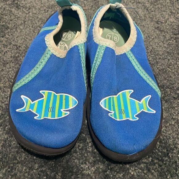 3 for $20 - Toddler Water Shoes - Picture 2 of 5